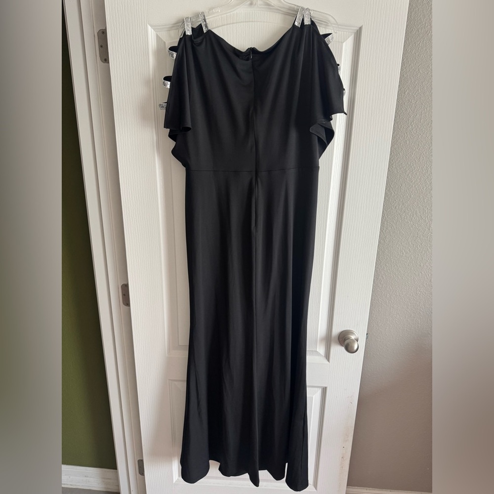 Elegant Black Evening Gown size 1X NWT - Picture 9 of 13